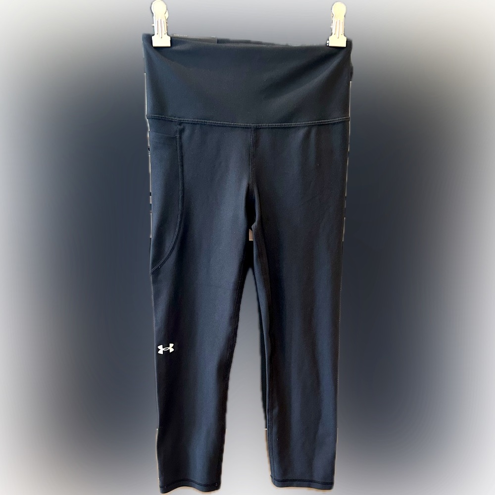 Under Armour High Rise Compression Capri - Picture 2 of 6